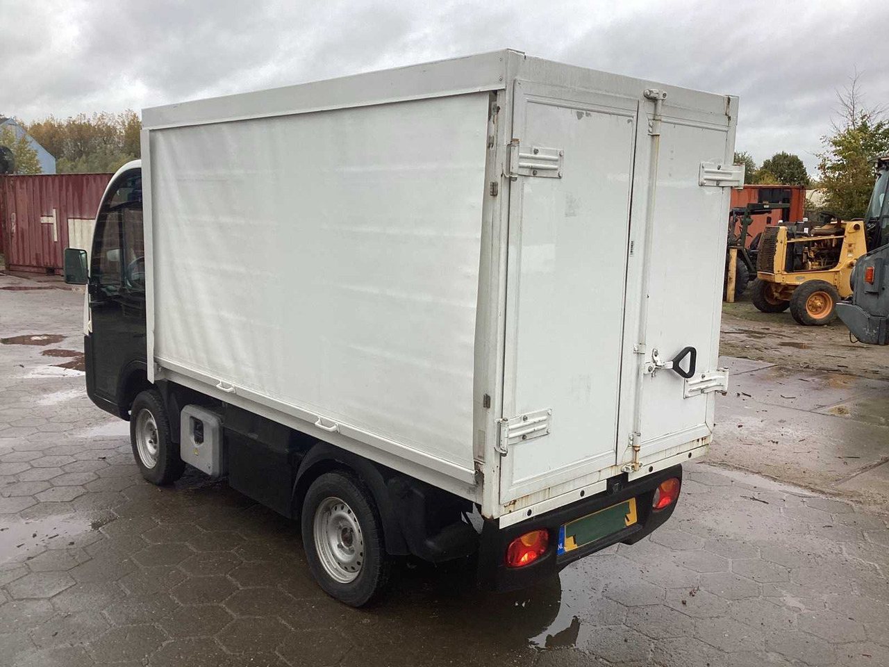 2015 MEGA COMMERCIAL VEHICLE - Furgoneta: foto 4 2015 MEGA COMMERCIAL VEHICLE - Furgoneta: foto 4