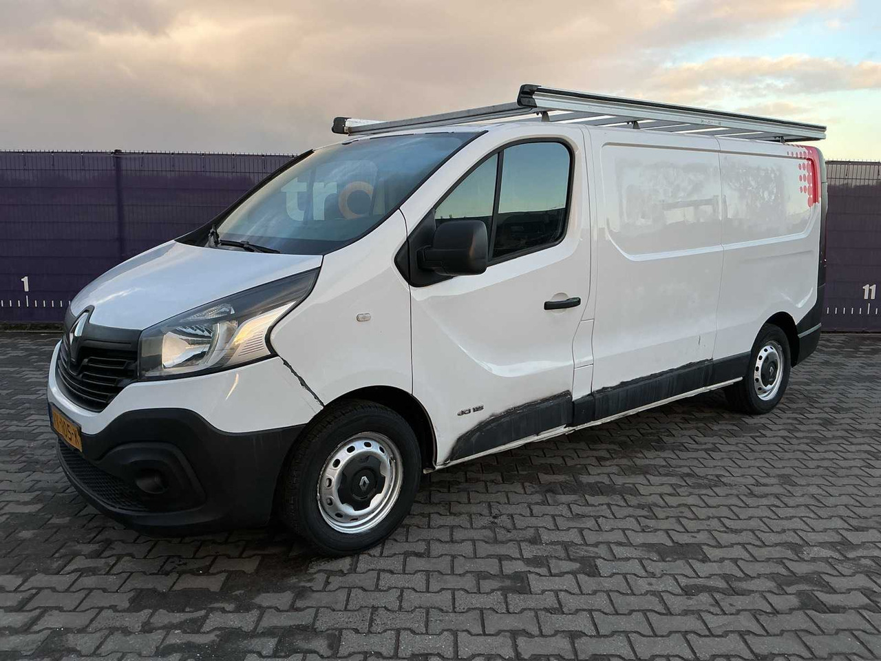 2016 - RENAULT - TRAFIC - 1.6 DCI T29 L2H1 COM - COMMERCIAL VEHICLE - Furgoneta: foto 1 2016 - RENAULT - TRAFIC - 1.6 DCI T29 L2H1 COM - COMMERCIAL VEHICLE - Furgoneta: foto 1