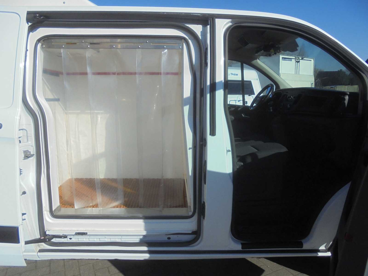FORD TRANSIT 2.0 CUSTOM TREND REFRIGERATED FREEZER TRUCK - COMMERCIAL VEHICLE (DAMAGE) - Furgoneta: foto 5 FORD TRANSIT 2.0 CUSTOM TREND REFRIGERATED FREEZER TRUCK - COMMERCIAL VEHICLE (DAMAGE) - Furgoneta: foto 5