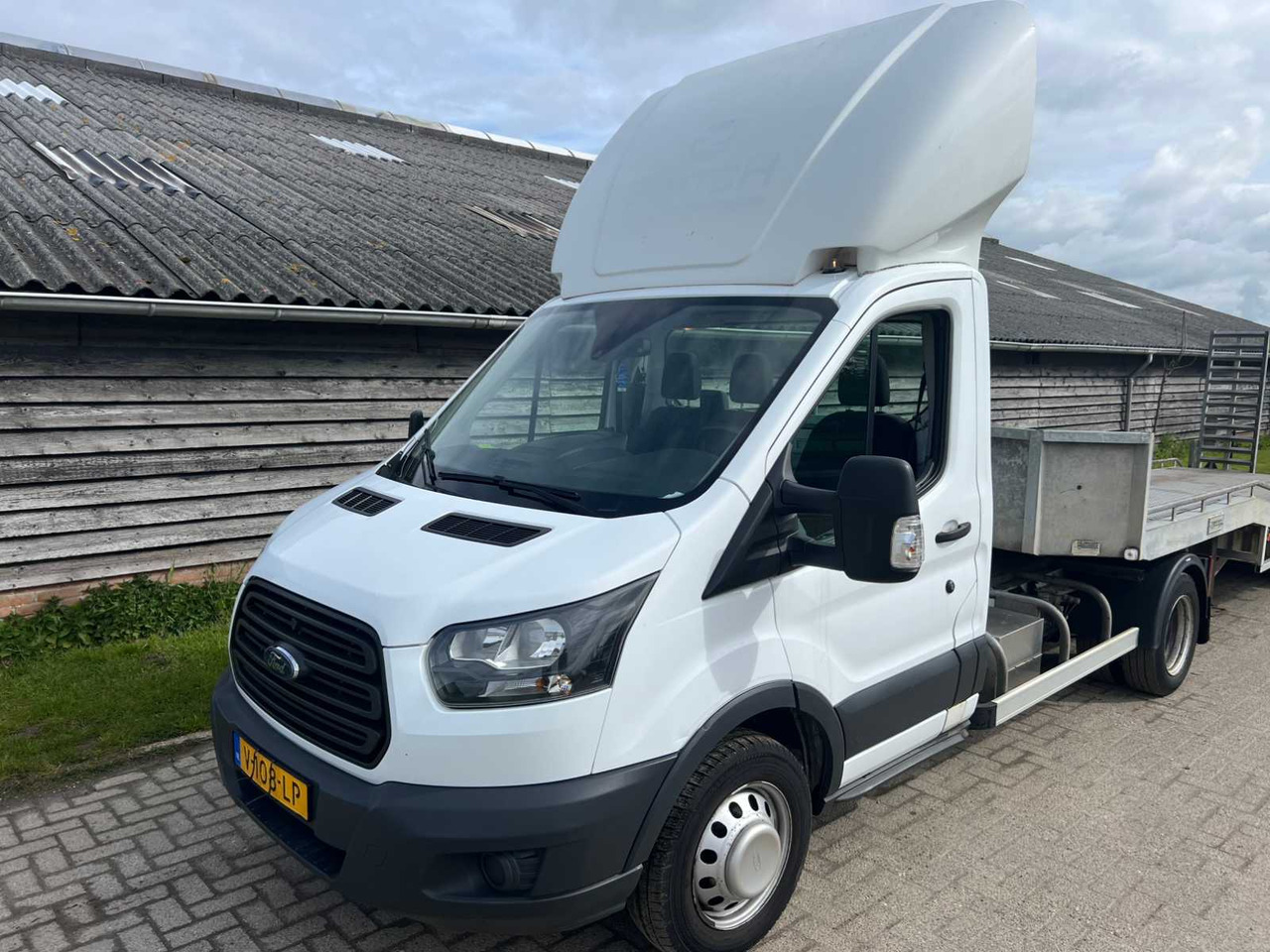 FORD - TRANSIT - 350 2.0 TDCI L2H1 - AMBIENTE - BE TRACTOR/ SEMI-TRAILER TRACTOR - COMMERCIAL VEHICLE - 2018 - Furgoneta: foto 2 FORD - TRANSIT - 350 2.0 TDCI L2H1 - AMBIENTE - BE TRACTOR/ SEMI-TRAILER TRACTOR - COMMERCIAL VEHICLE - 2018 - Furgoneta: foto 2