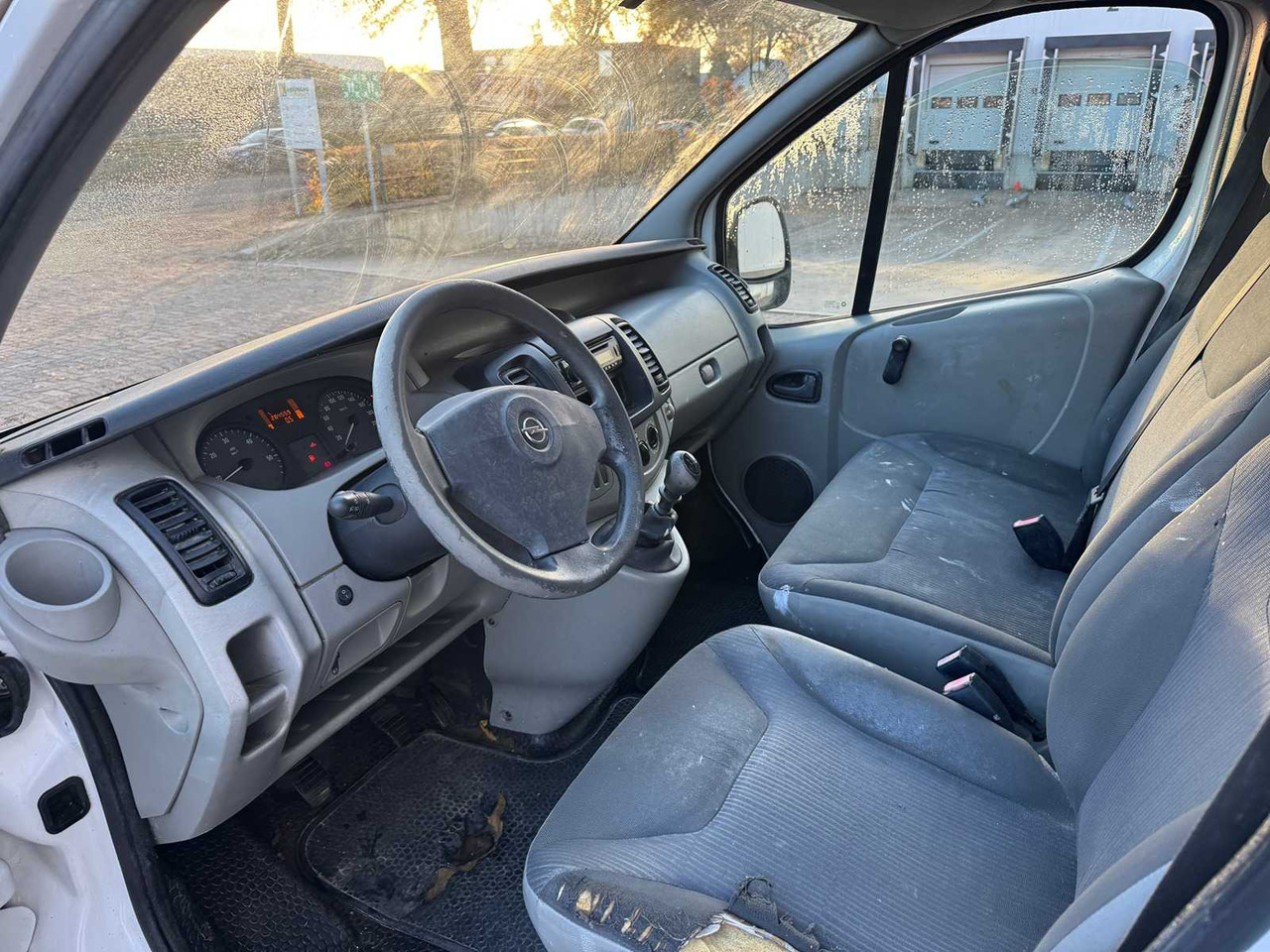 OPEL - VIVARO - 2.0 CDTI L1H1 - COMMERCIAL VEHICLE - Furgoneta: foto 5 OPEL - VIVARO - 2.0 CDTI L1H1 - COMMERCIAL VEHICLE - Furgoneta: foto 5