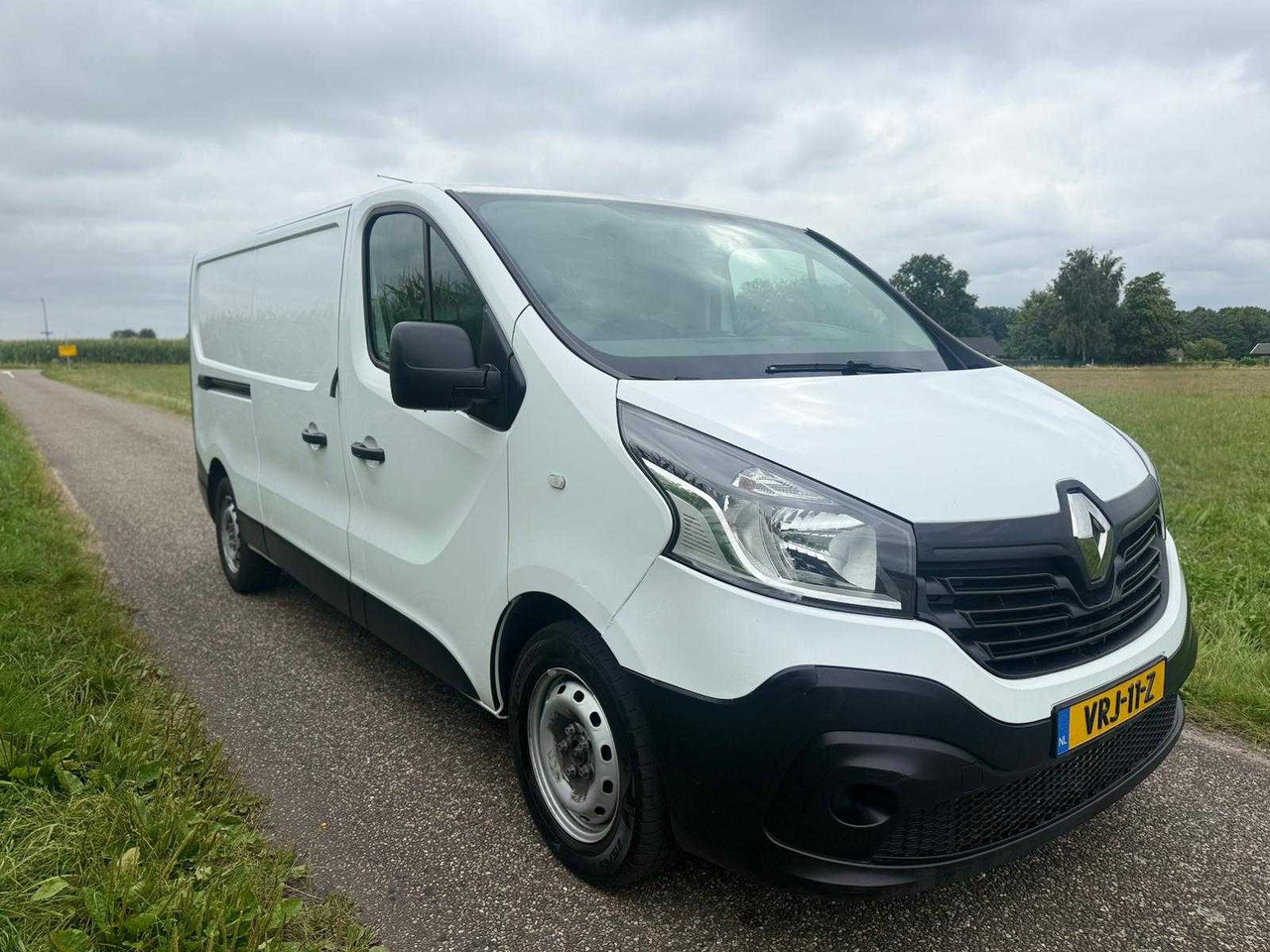 RENAULT - TRAFIC - 1.6 DCI T29 L2H1 GÉN - COMMERCIAL VEHICLE - VRJ-11-Z - Furgoneta: foto 5 RENAULT - TRAFIC - 1.6 DCI T29 L2H1 GÉN - COMMERCIAL VEHICLE - VRJ-11-Z - Furgoneta: foto 5