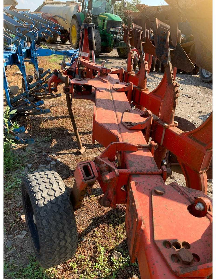 Gregoire Besson - Arado: foto 3 Gregoire Besson - Arado: foto 3