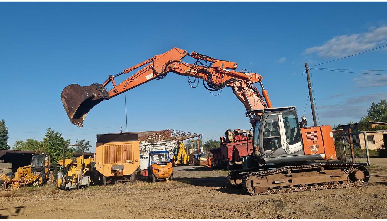 HITACHI - ZAXIS 225 - TRACKED EXCAVATOR - 2006 - Excavadora: foto 4 HITACHI - ZAXIS 225 - TRACKED EXCAVATOR - 2006 - Excavadora: foto 4