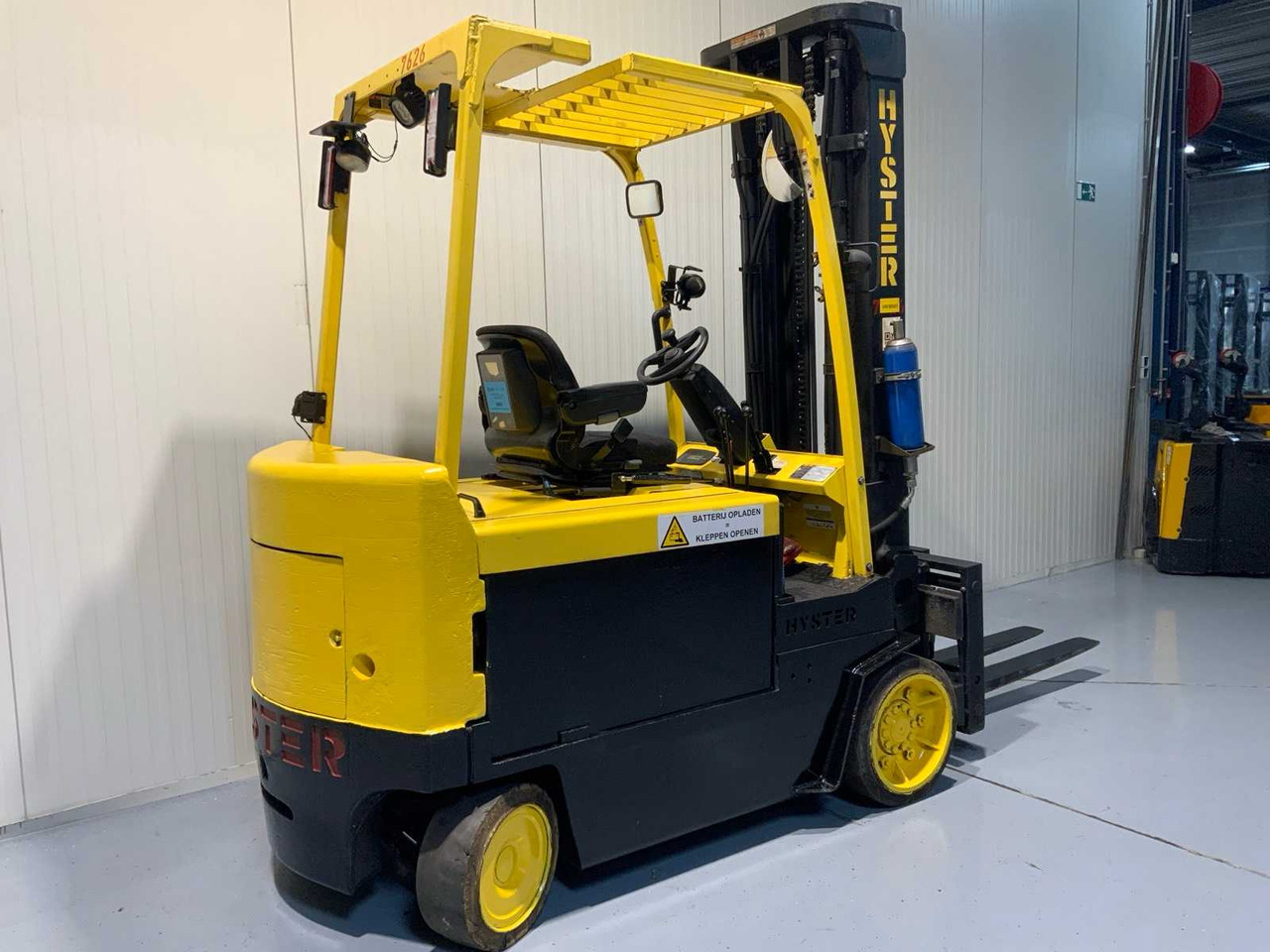 HYSTER E4.00XL FORKLIFT FORK POSITIONER, SIDE SHIFT, BLUESPOT, ACCUMULATOR - Carretilla elevadora: foto 4 HYSTER E4.00XL FORKLIFT FORK POSITIONER, SIDE SHIFT, BLUESPOT, ACCUMULATOR - Carretilla elevadora: foto 4