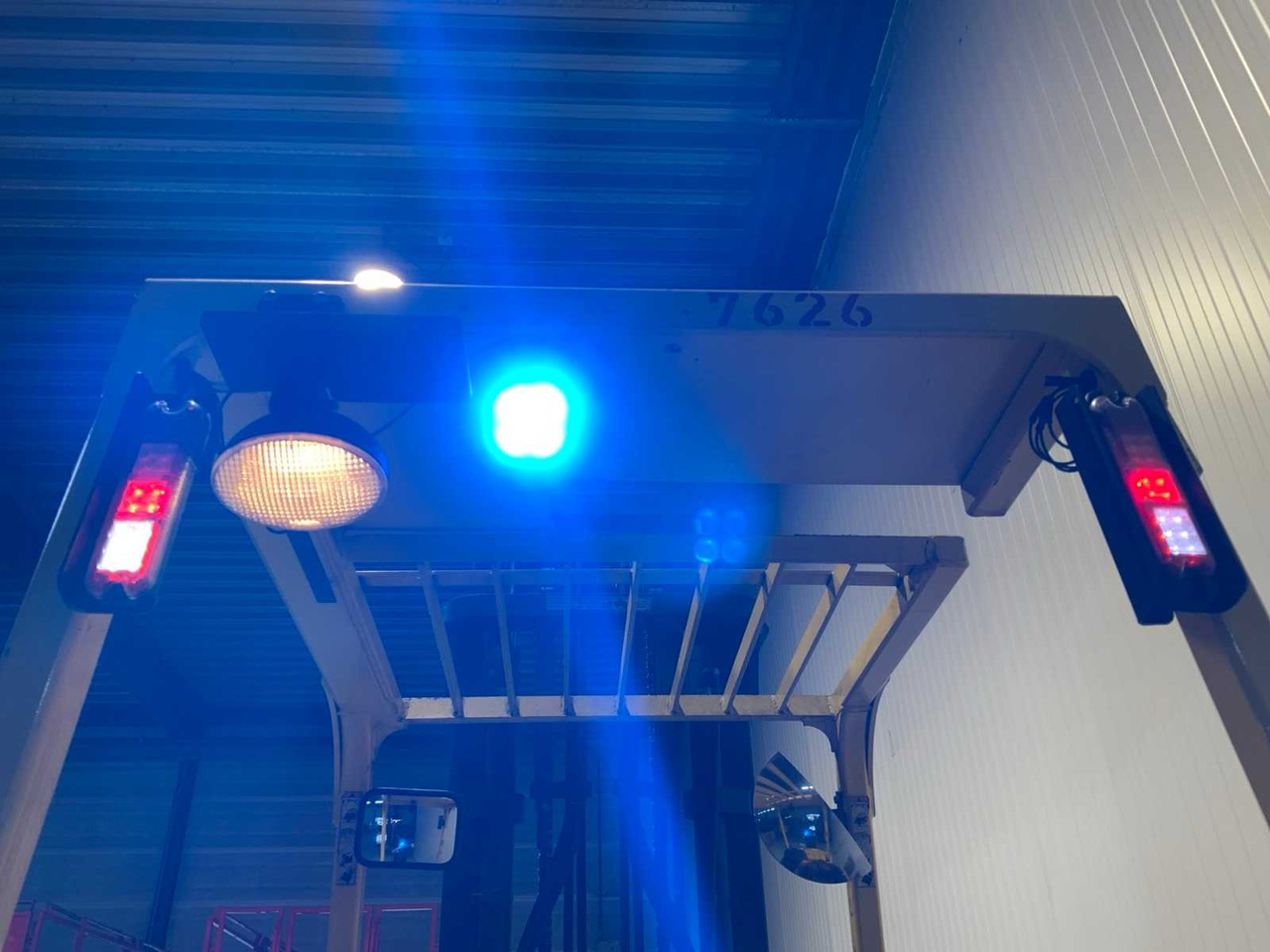 Carretilla elevadora HYSTER E4.00XL FORKLIFT FORK POSITIONER, SIDE SHIFT, BLUESPOT, ACCUMULATOR: foto 17 Carretilla elevadora HYSTER E4.00XL FORKLIFT FORK POSITIONER, SIDE SHIFT, BLUESPOT, ACCUMULATOR: foto 17