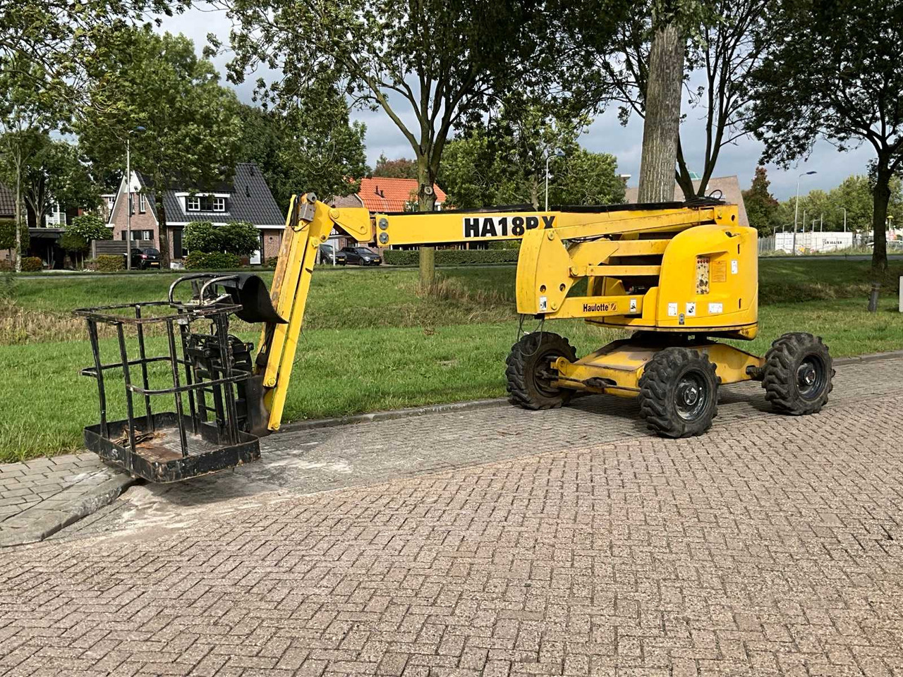 Haulotte HA18PX - Plataforma elevadora: foto 1 Haulotte HA18PX - Plataforma elevadora: foto 1