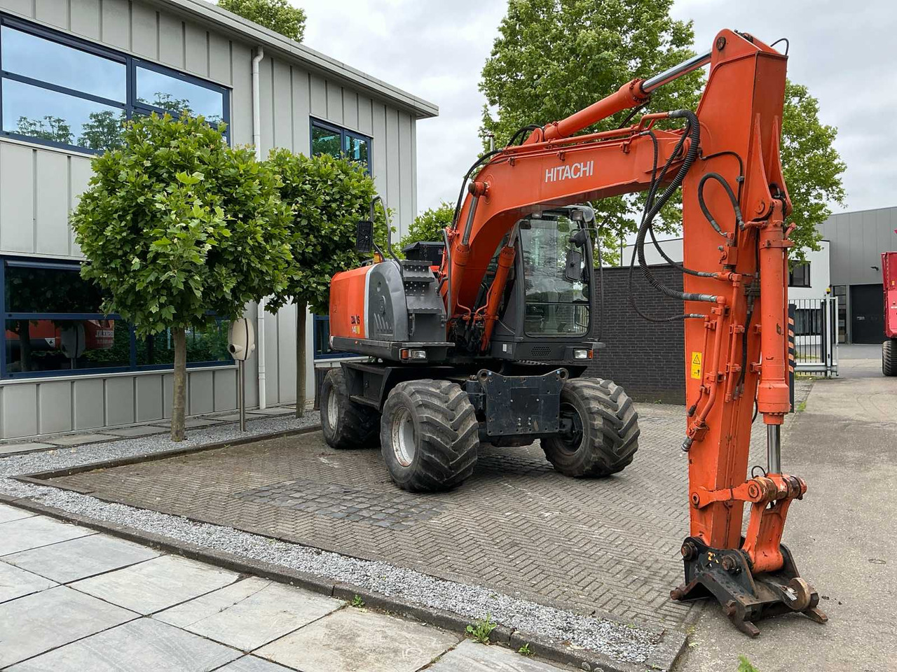 Hitachi ZX140W-3 - Excavadora de ruedas: foto 3 Hitachi ZX140W-3 - Excavadora de ruedas: foto 3