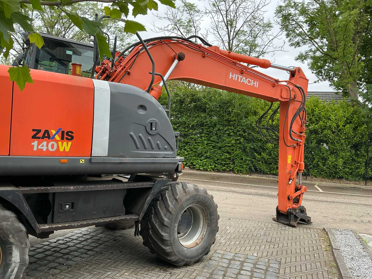 Hitachi ZX140W-3 - Excavadora de ruedas: foto 5 Hitachi ZX140W-3 - Excavadora de ruedas: foto 5