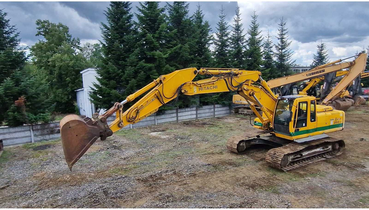 Hitachi ZX250 - Excavadora de cadenas: foto 4 Hitachi ZX250 - Excavadora de cadenas: foto 4