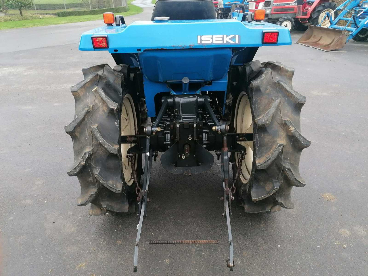 Iseki TU217F - Mini tractor: foto 4 Iseki TU217F - Mini tractor: foto 4