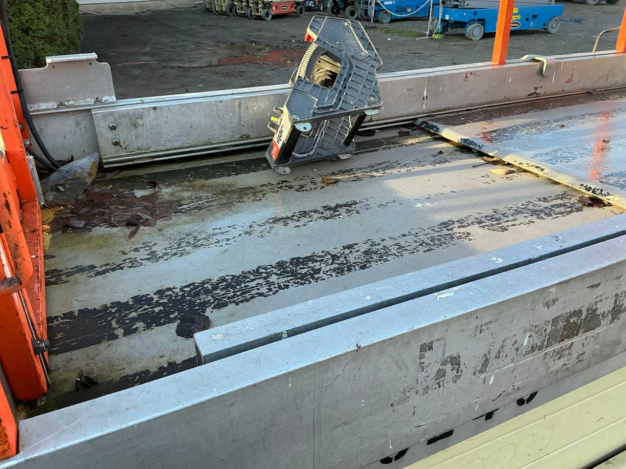 Plataforma elevadora JLG - 3246ES - AERIAL WORK PLATFORMS - 2011 (ESN11811014): foto 17