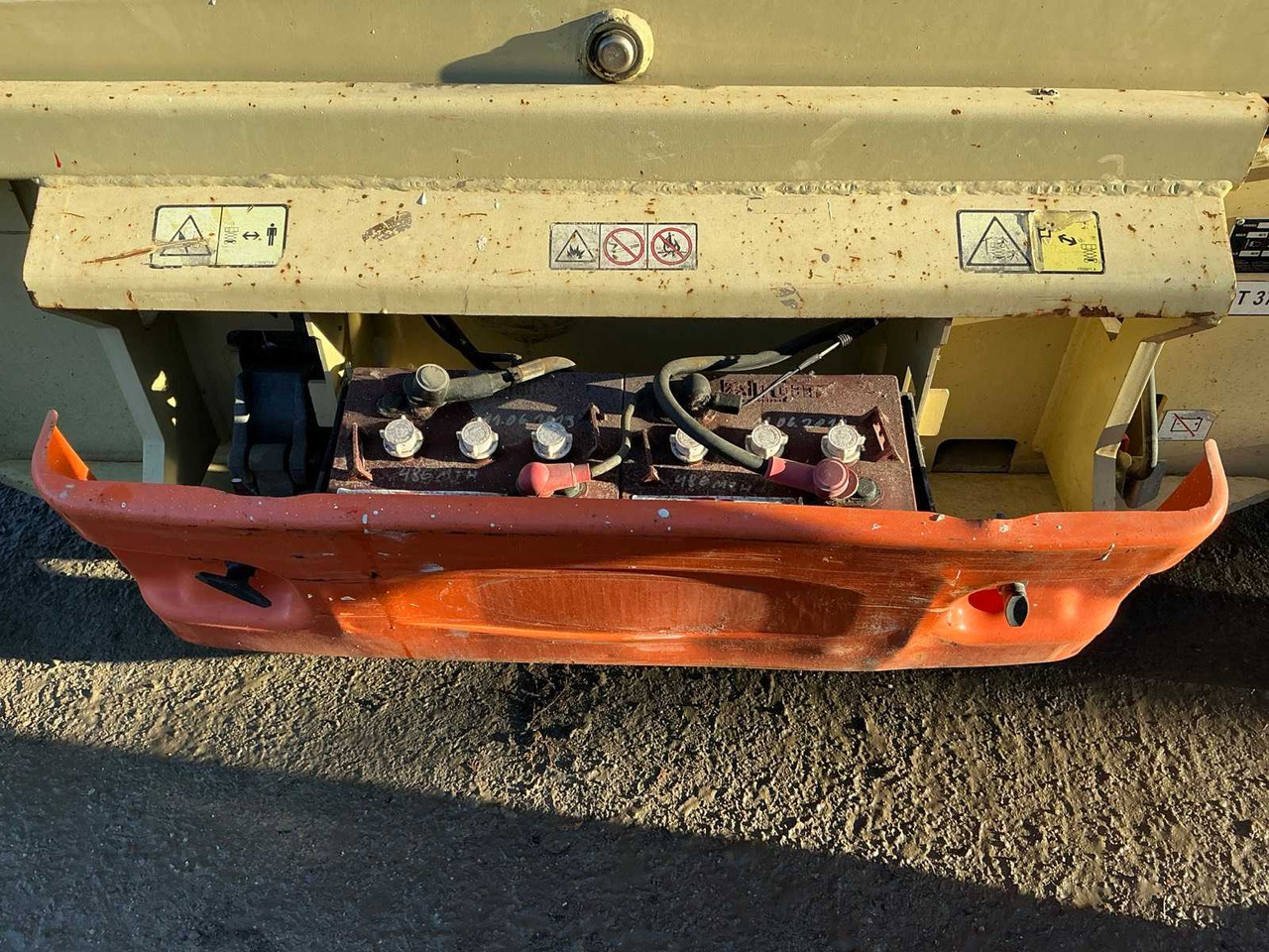 Plataforma elevadora JLG - 3246ES - AERIAL WORK PLATFORMS - 2011 (ESN11811014): foto 13