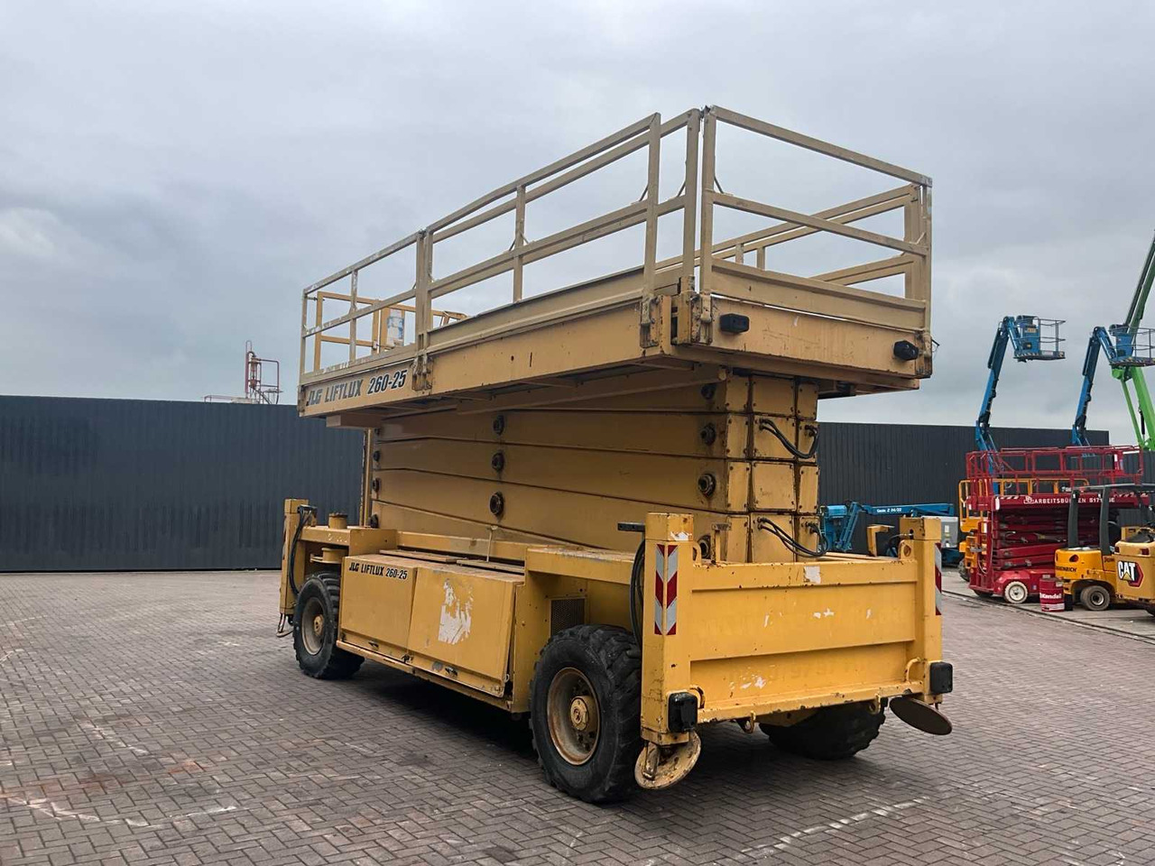 JLG Liftlux 260-25D4WDS/P - Plataforma elevadora: foto 3 JLG Liftlux 260-25D4WDS/P - Plataforma elevadora: foto 3