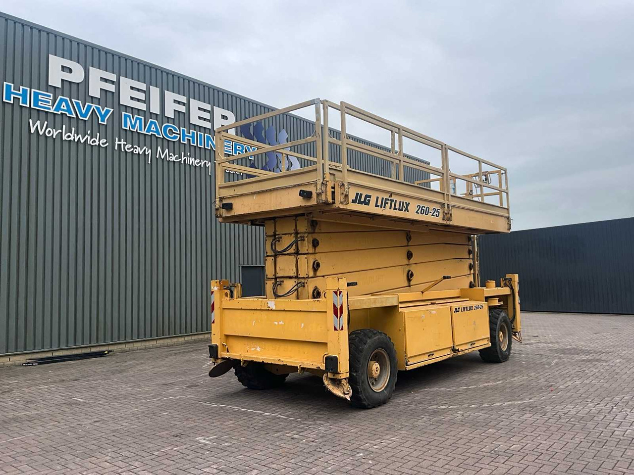 JLG Liftlux 260-25D4WDS/P - Plataforma elevadora: foto 1 JLG Liftlux 260-25D4WDS/P - Plataforma elevadora: foto 1