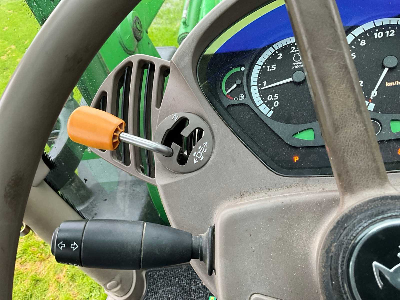 Tractor John Deere 6150R Autopower: foto 36