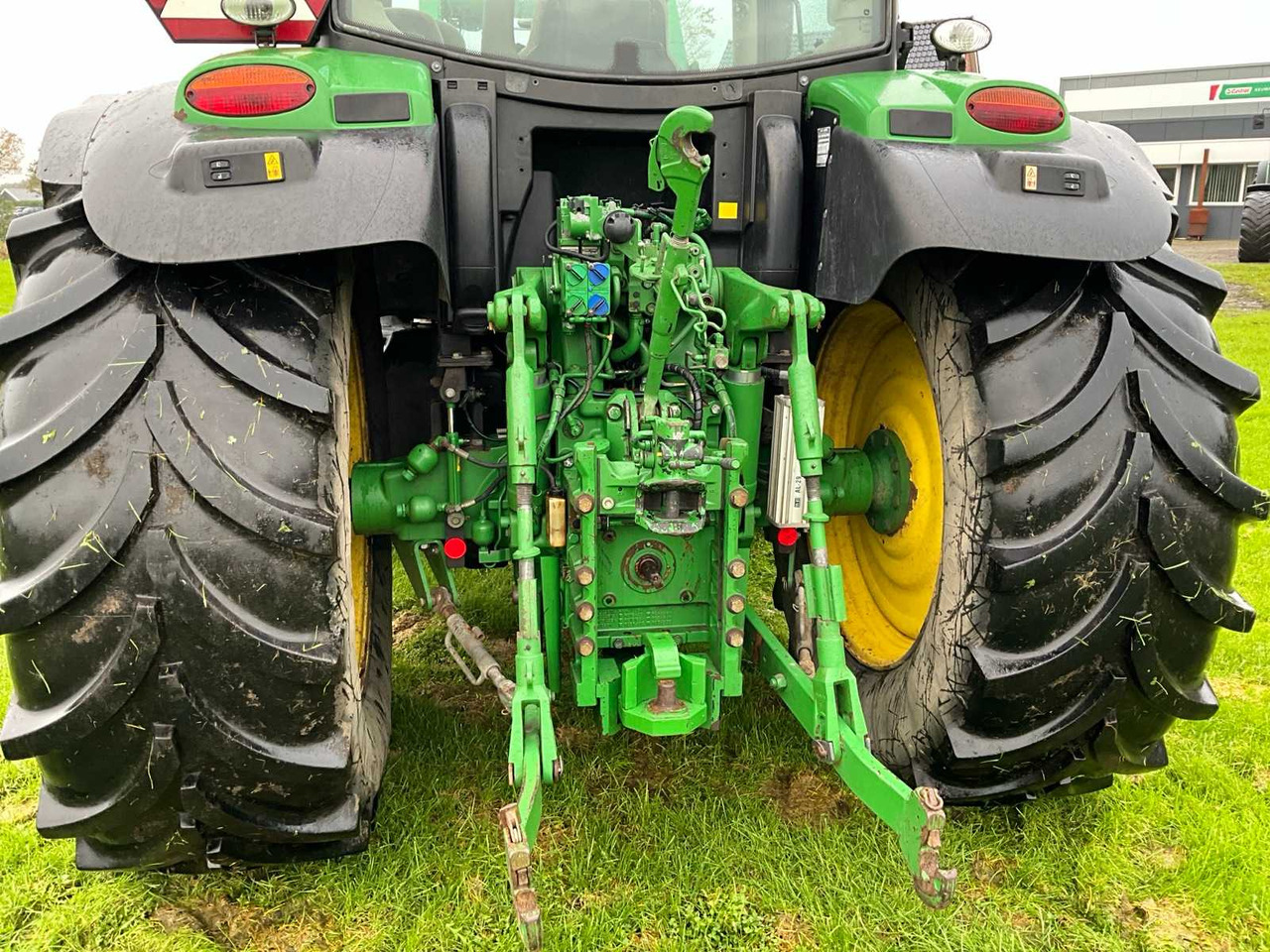 Tractor John Deere 6150R Autopower: foto 14