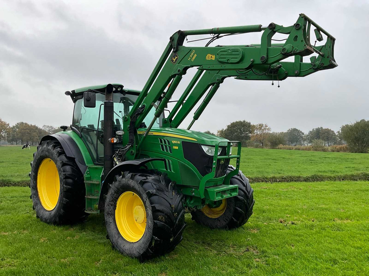 John Deere 6150R Autopower - Tractor: foto 4 John Deere 6150R Autopower - Tractor: foto 4