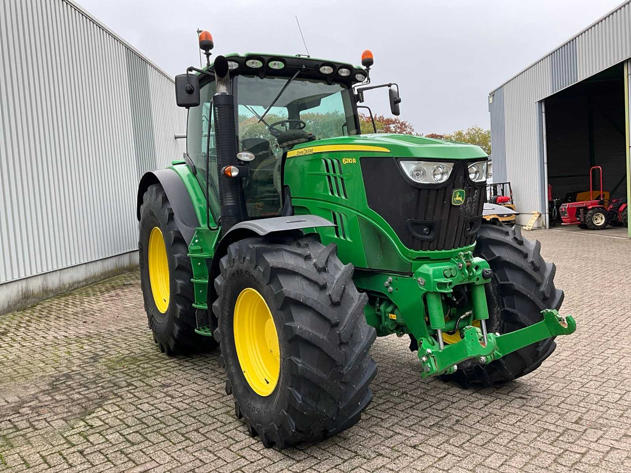 John Deere 6210R - Tractor: foto 4 John Deere 6210R - Tractor: foto 4