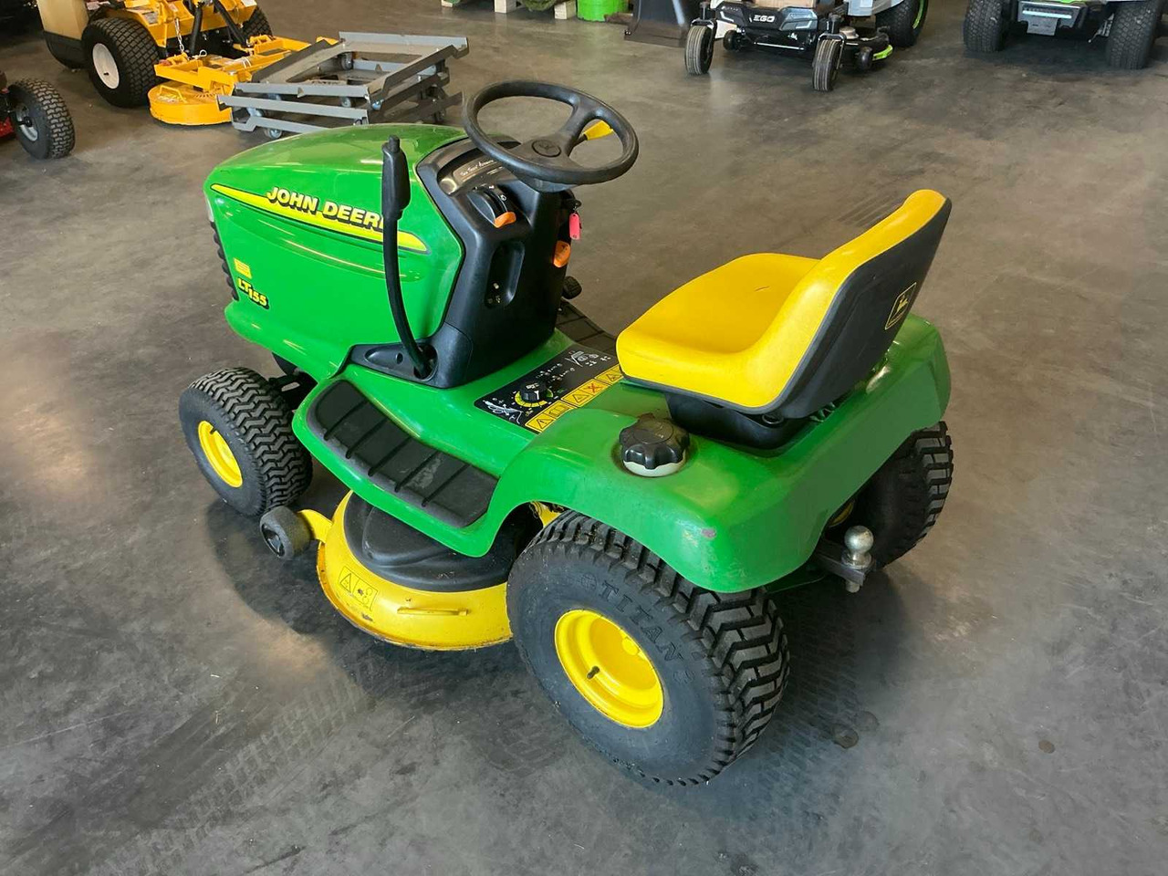 John Deere LT155 - Cortacésped: foto 5 John Deere LT155 - Cortacésped: foto 5