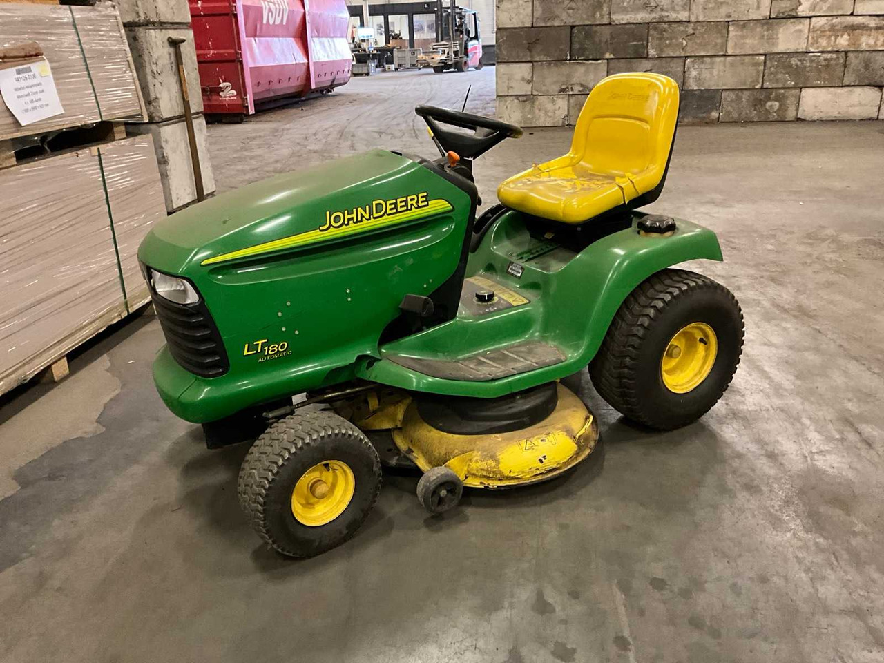 John Deere LT180 automatic - Cortacésped: foto 1 John Deere LT180 automatic - Cortacésped: foto 1