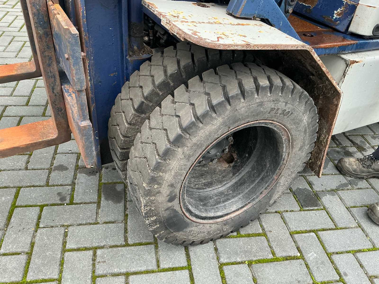 KOMATSU 25 FORKLIFT - Carretilla elevadora: foto 5 KOMATSU 25 FORKLIFT - Carretilla elevadora: foto 5