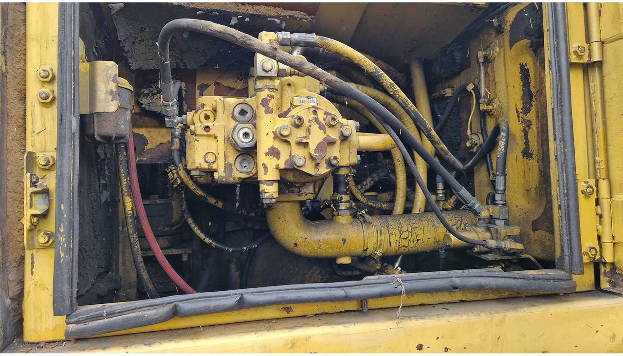 Excavadora de cadenas Komatsu PC 210 LC: foto 40