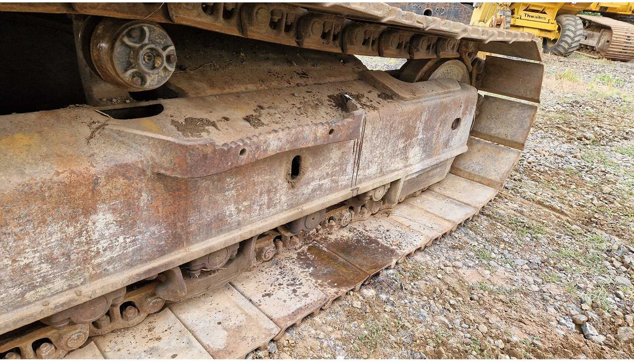 Excavadora de cadenas Komatsu PC 210 LC: foto 13