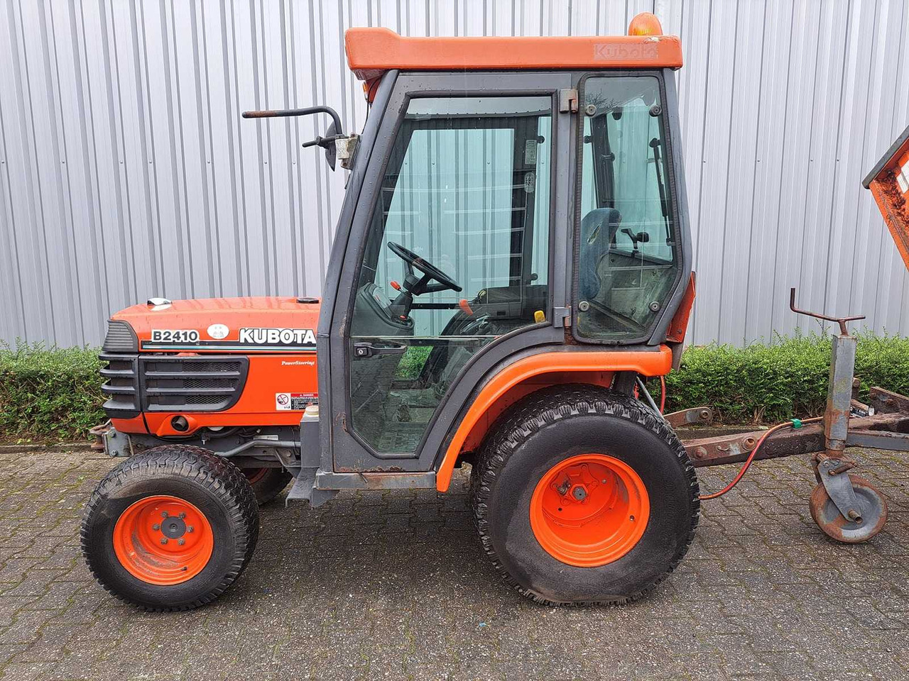 Kubota B2410 - Mini tractor: foto 4 Kubota B2410 - Mini tractor: foto 4