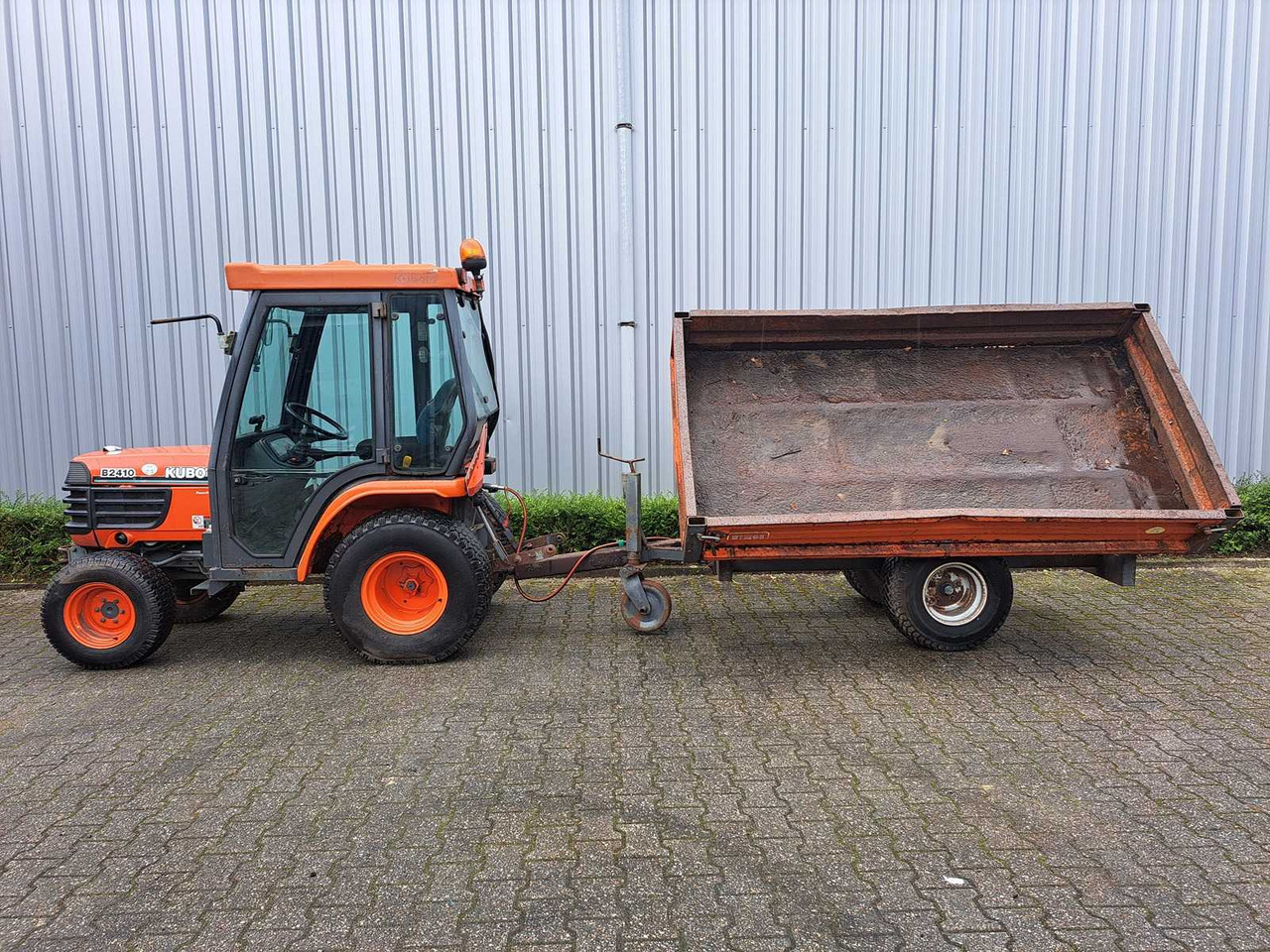 Kubota B2410 - Mini tractor: foto 3 Kubota B2410 - Mini tractor: foto 3