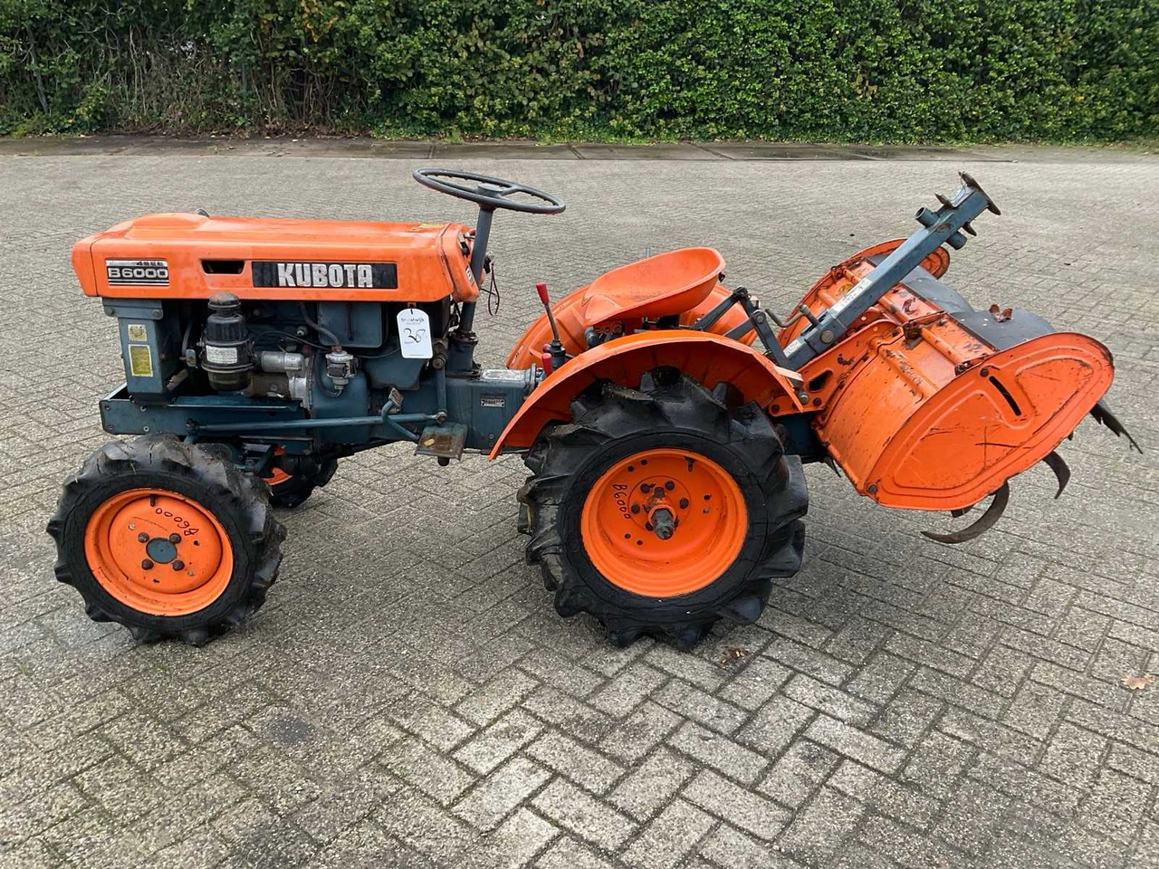 Kubota B6000 - Mini tractor: foto 5 Kubota B6000 - Mini tractor: foto 5