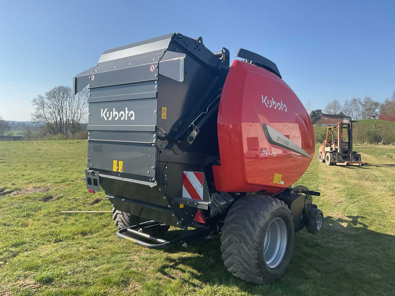 Kubota BV5200 - Rotoempacadora: foto 5 Kubota BV5200 - Rotoempacadora: foto 5
