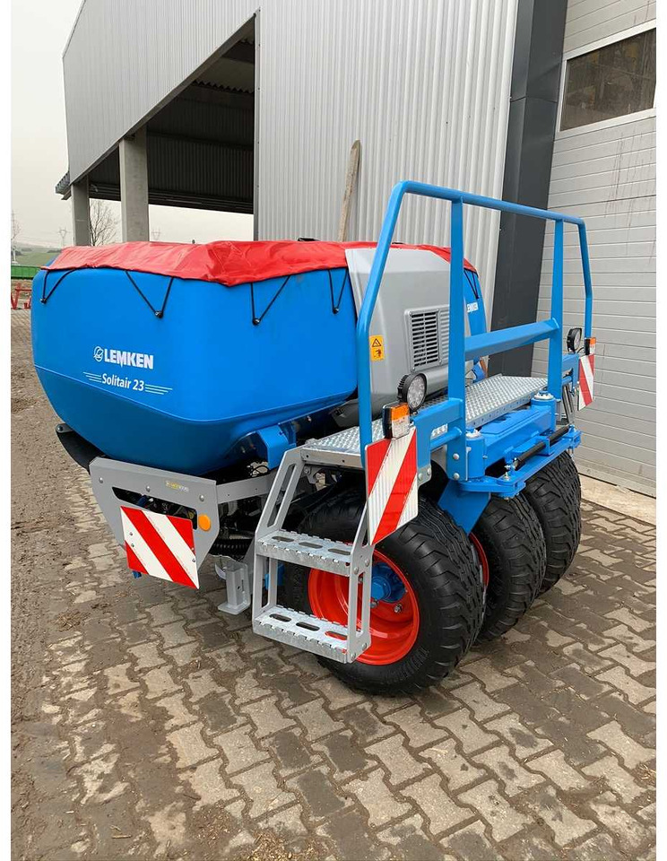 LEMKEN SOLITAIR + ZIRKON + FRONT TANK Solitair 12K/600 + Zirkon 12K/600 + Front Tank Solitair 23 - Maquinaria de siembra: foto 3 LEMKEN SOLITAIR + ZIRKON + FRONT TANK Solitair 12K/600 + Zirkon 12K/600 + Front Tank Solitair 23 - Maquinaria de siembra: foto 3