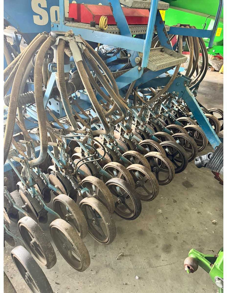 LEMKEN SOLITAIR + ZIRKON  - Maquinaria de siembra: foto 2 LEMKEN SOLITAIR + ZIRKON  - Maquinaria de siembra: foto 2