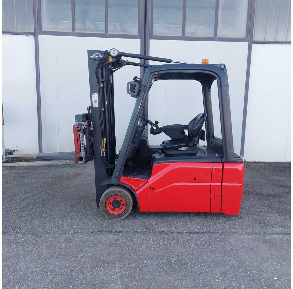 LINDE - 16L-01 - FORKLIFT 16Q - 2011 - Carretilla elevadora: foto 3 LINDE - 16L-01 - FORKLIFT 16Q - 2011 - Carretilla elevadora: foto 3