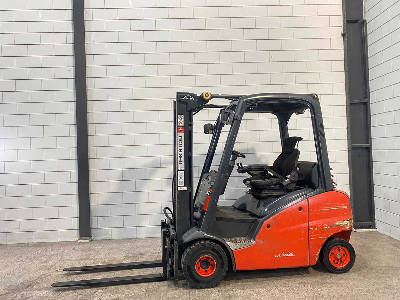 LINDE - 2008 - H20T - FORKLIFT TRUCK - Carretilla elevadora: foto 1 LINDE - 2008 - H20T - FORKLIFT TRUCK - Carretilla elevadora: foto 1