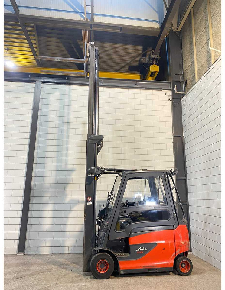 LINDE - 2014 - E 25/600 HL - FORKLIFT TRUCK - Carretilla elevadora: foto 5 LINDE - 2014 - E 25/600 HL - FORKLIFT TRUCK - Carretilla elevadora: foto 5