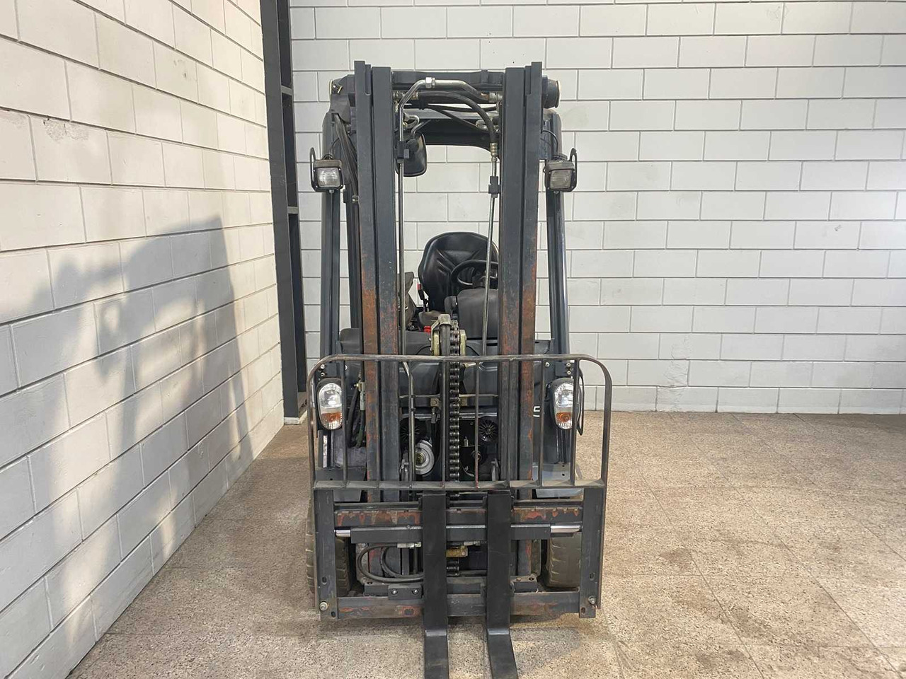 LINDE - E15 - FORKLIFT TRIPLEX - FREE-LIFT - SIDE-SHIFT - Carretilla elevadora: foto 4 LINDE - E15 - FORKLIFT TRIPLEX - FREE-LIFT - SIDE-SHIFT - Carretilla elevadora: foto 4