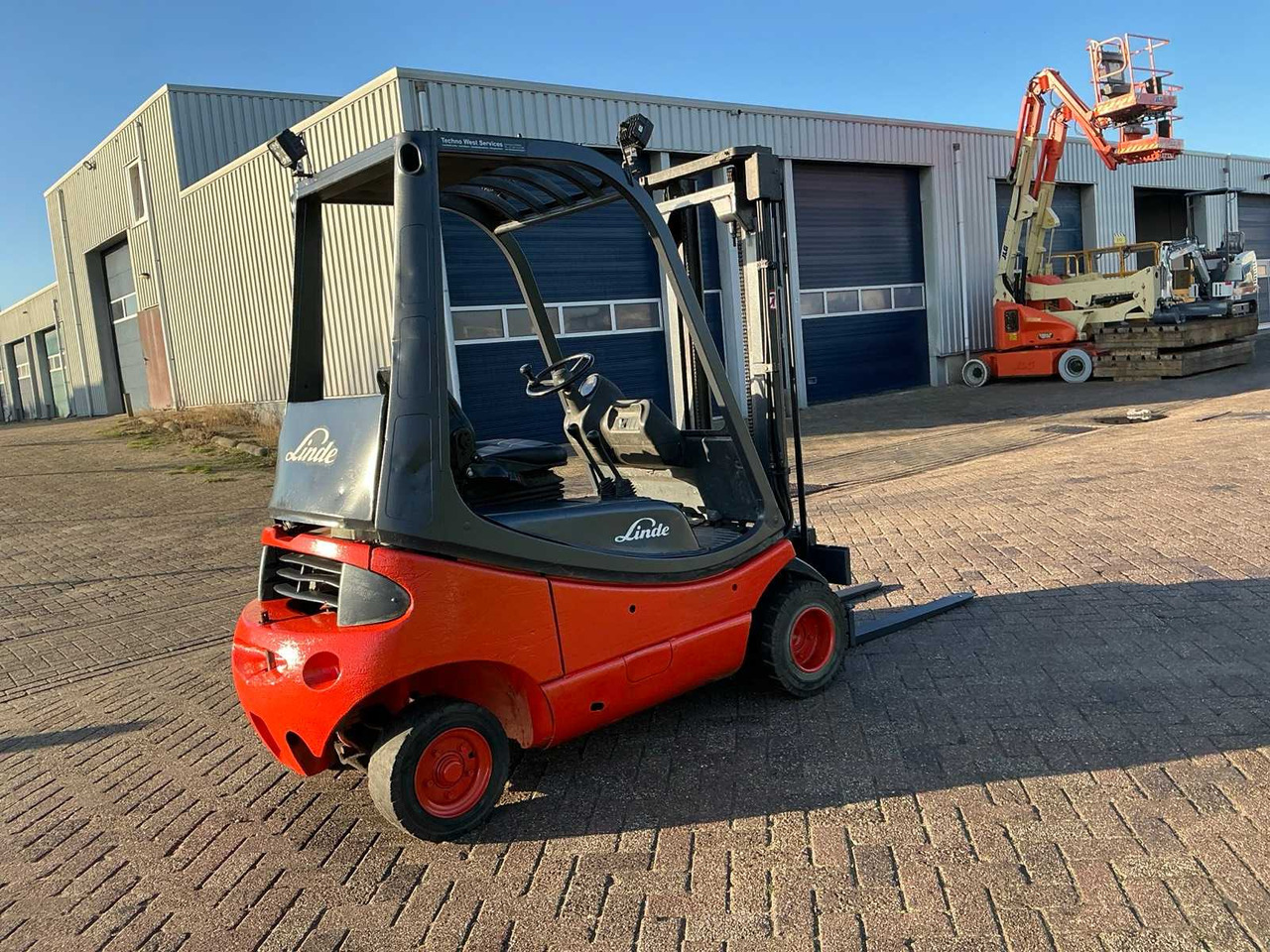 Carretilla elevadora LINDE H18D FORKLIFT: foto 6 Carretilla elevadora LINDE H18D FORKLIFT: foto 6