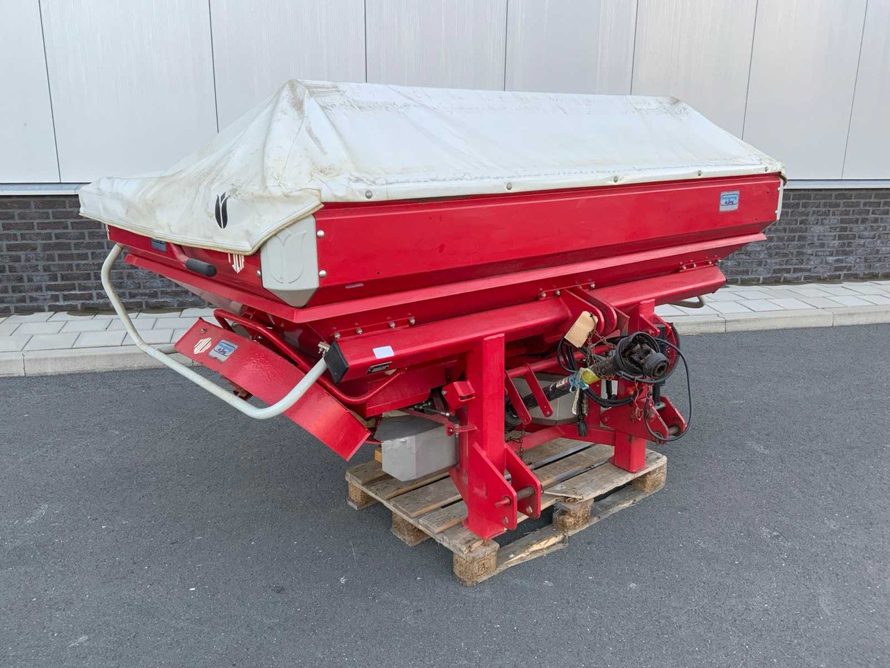 Lely SX 3000 - Esparcidor de fertilizantes: foto 3 Lely SX 3000 - Esparcidor de fertilizantes: foto 3