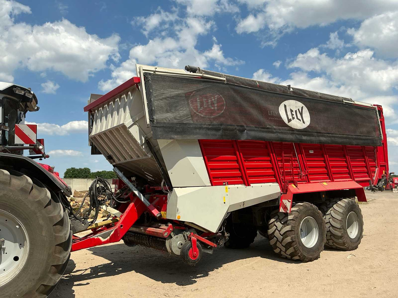 Lely Tigo XR75 - Remolque autocargador: foto 1 Lely Tigo XR75 - Remolque autocargador: foto 1