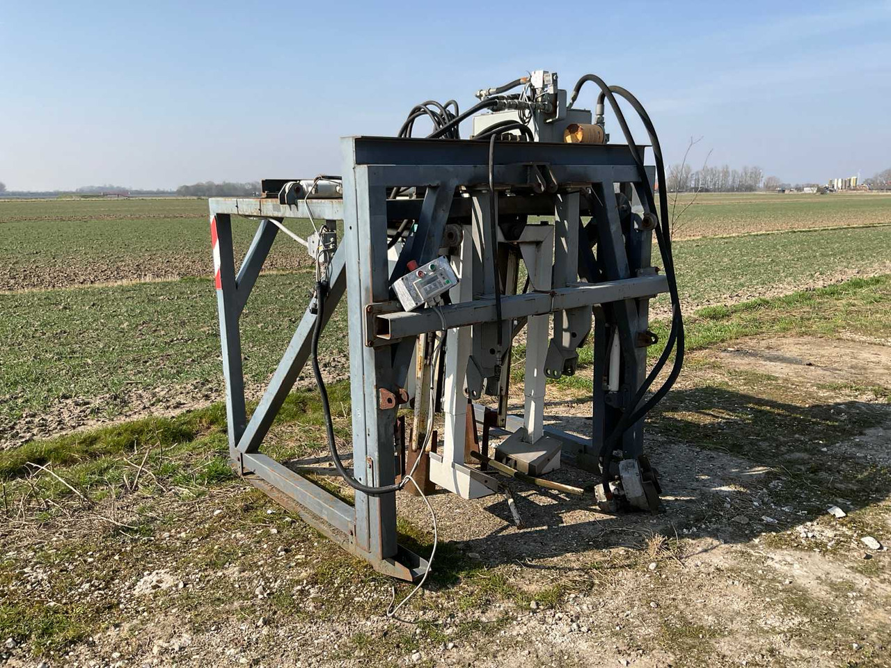 AgriNova P2003-10 - Maquinaria agrícola: foto 1 AgriNova P2003-10 - Maquinaria agrícola: foto 1