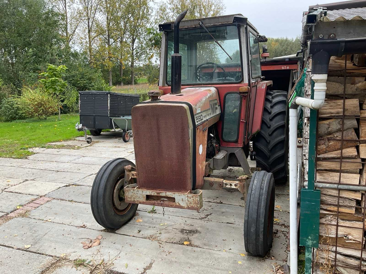 Massey Ferguson MF-590 - Tractor: foto 1 Massey Ferguson MF-590 - Tractor: foto 1