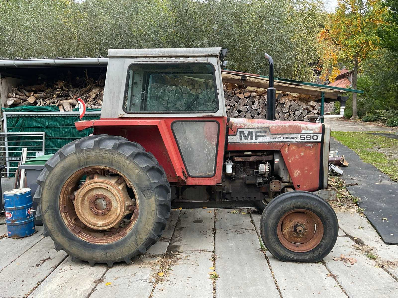Massey Ferguson MF-590 - Tractor: foto 4 Massey Ferguson MF-590 - Tractor: foto 4