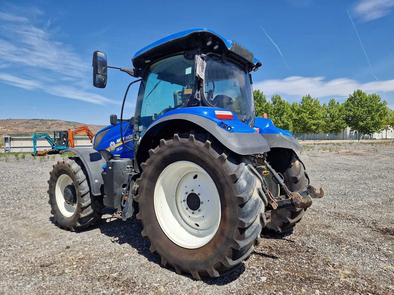 NEW HOLLAND T 6.155 - Tractor: foto 3 NEW HOLLAND T 6.155 - Tractor: foto 3