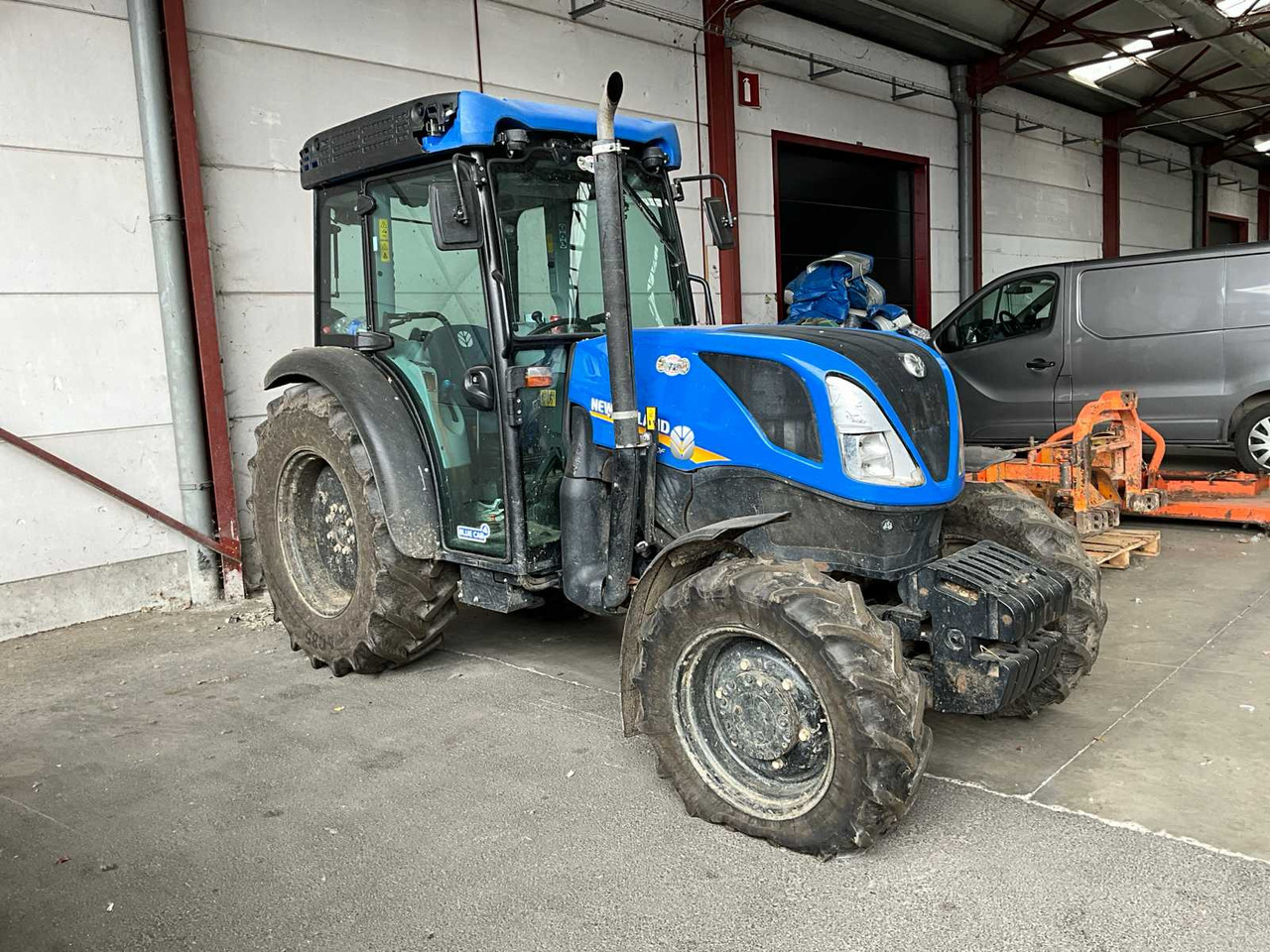 NEW HOLLAND T4.100F CAB - Tractor: foto 3 NEW HOLLAND T4.100F CAB - Tractor: foto 3