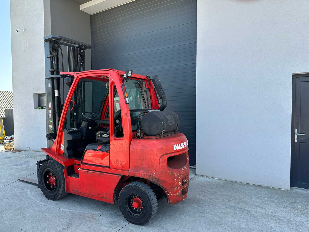 NISSAN - UG1D2A30LQ - FORKLIFT TRUCKS - 2008 - Carretilla elevadora: foto 3 NISSAN - UG1D2A30LQ - FORKLIFT TRUCKS - 2008 - Carretilla elevadora: foto 3