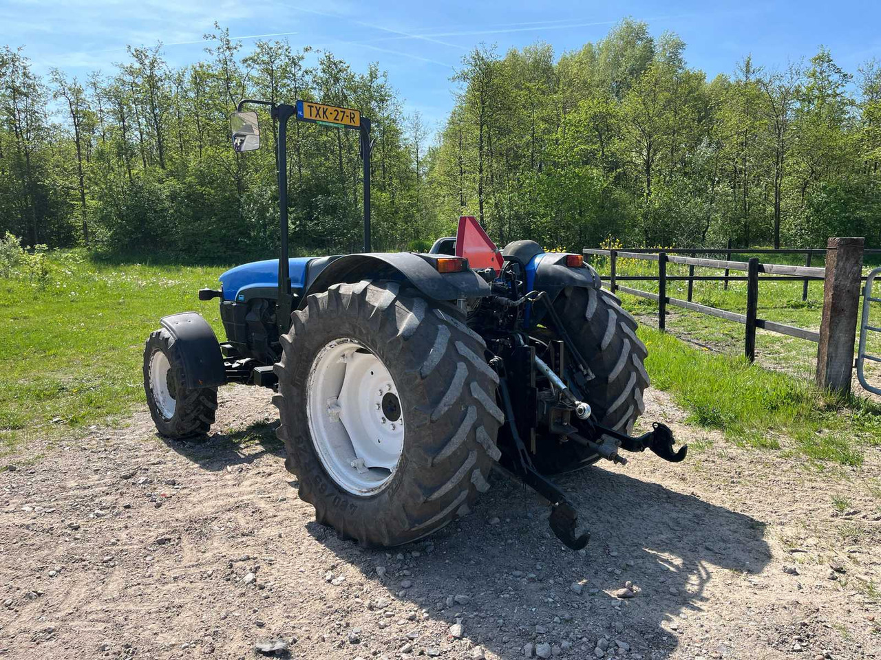 New Holland TN95F - Tractor: foto 3 New Holland TN95F - Tractor: foto 3
