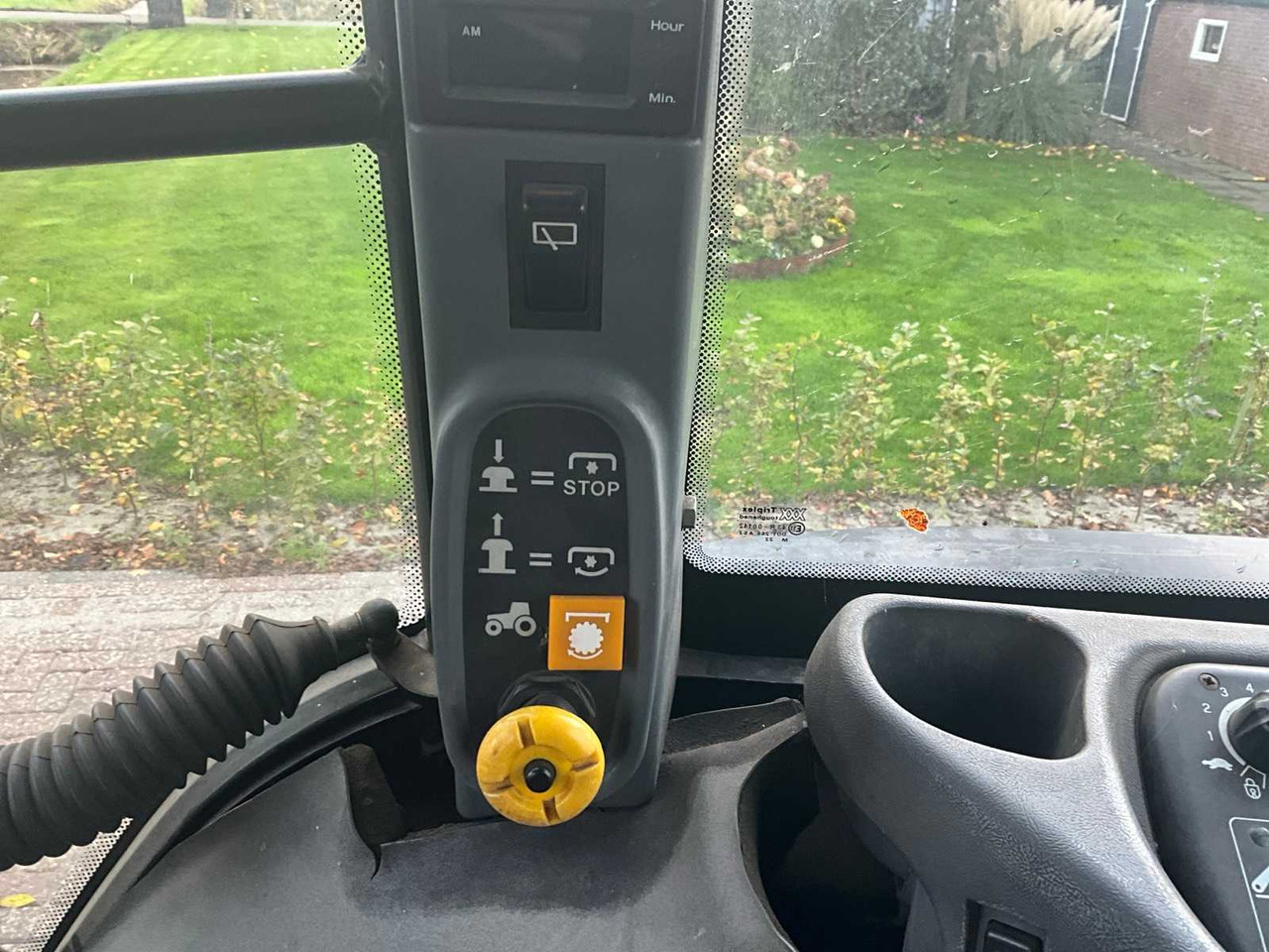 Tractor New holland TS90: foto 37