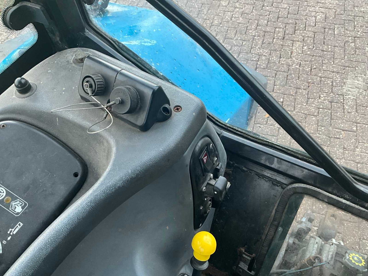 Tractor New holland TS90: foto 40